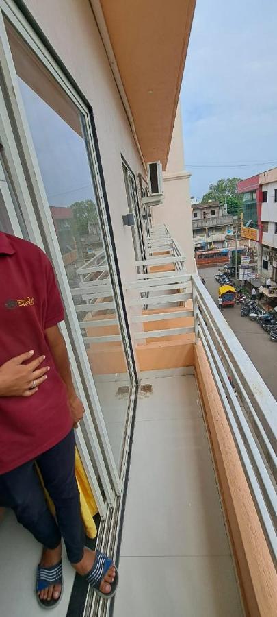 Hotel Aaditya Palace Bhusāwal Kültér fotó
