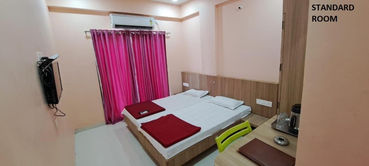 Hotel Aaditya Palace Bhusāwal Kültér fotó